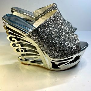 Women’s Fashion Sequins Wedge Platform  Peak A Boo Slides - size 37 / 6 1/2 US